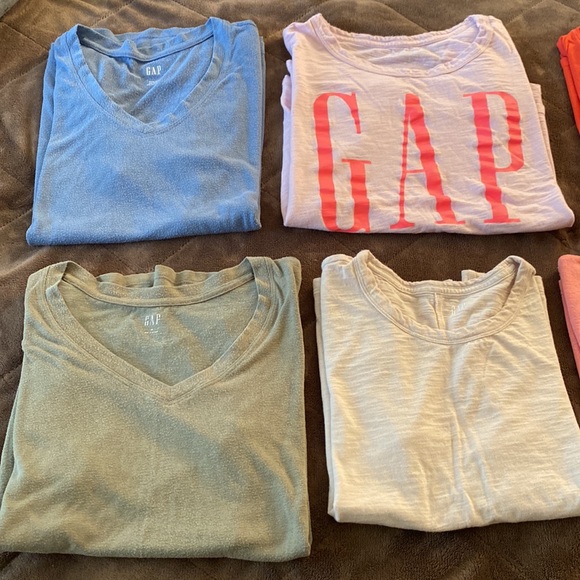 GAP Bundle Size M - Picture 2 of 5